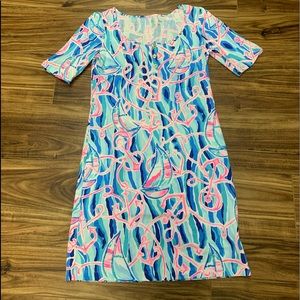 - Lilly Pulitzer Gavyn Henley T-Shirt Dress Small